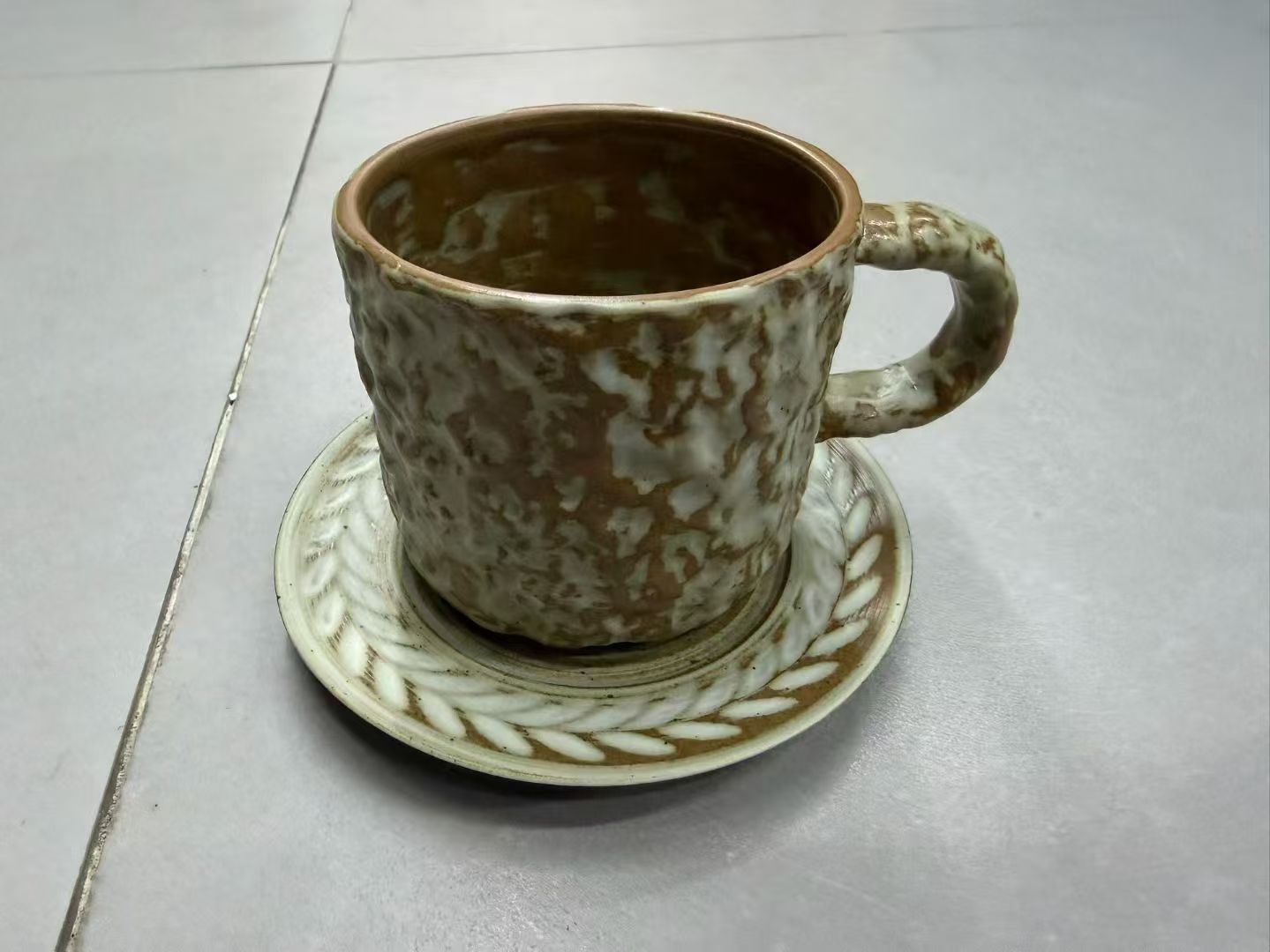 Mossy Kiln Stone — Jingdezhen Handcrafted Reactive Glaze Stoneware Mug & Saucer Set